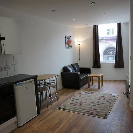Town Centre Apartments Dewsbury Exterior photo